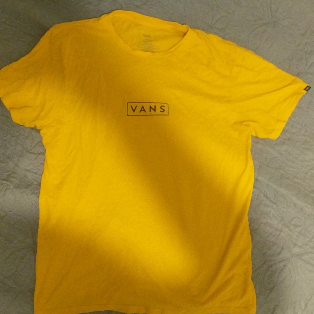 Medium Custom fit vans shirt